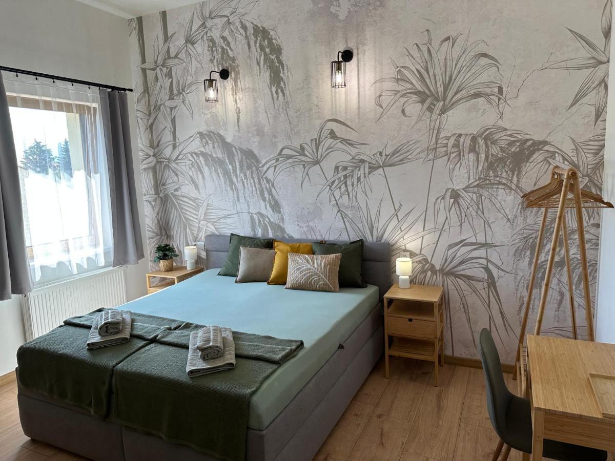 Green Apartment - City Centre - Main Square Liptovsky Mikulas Exterior photo